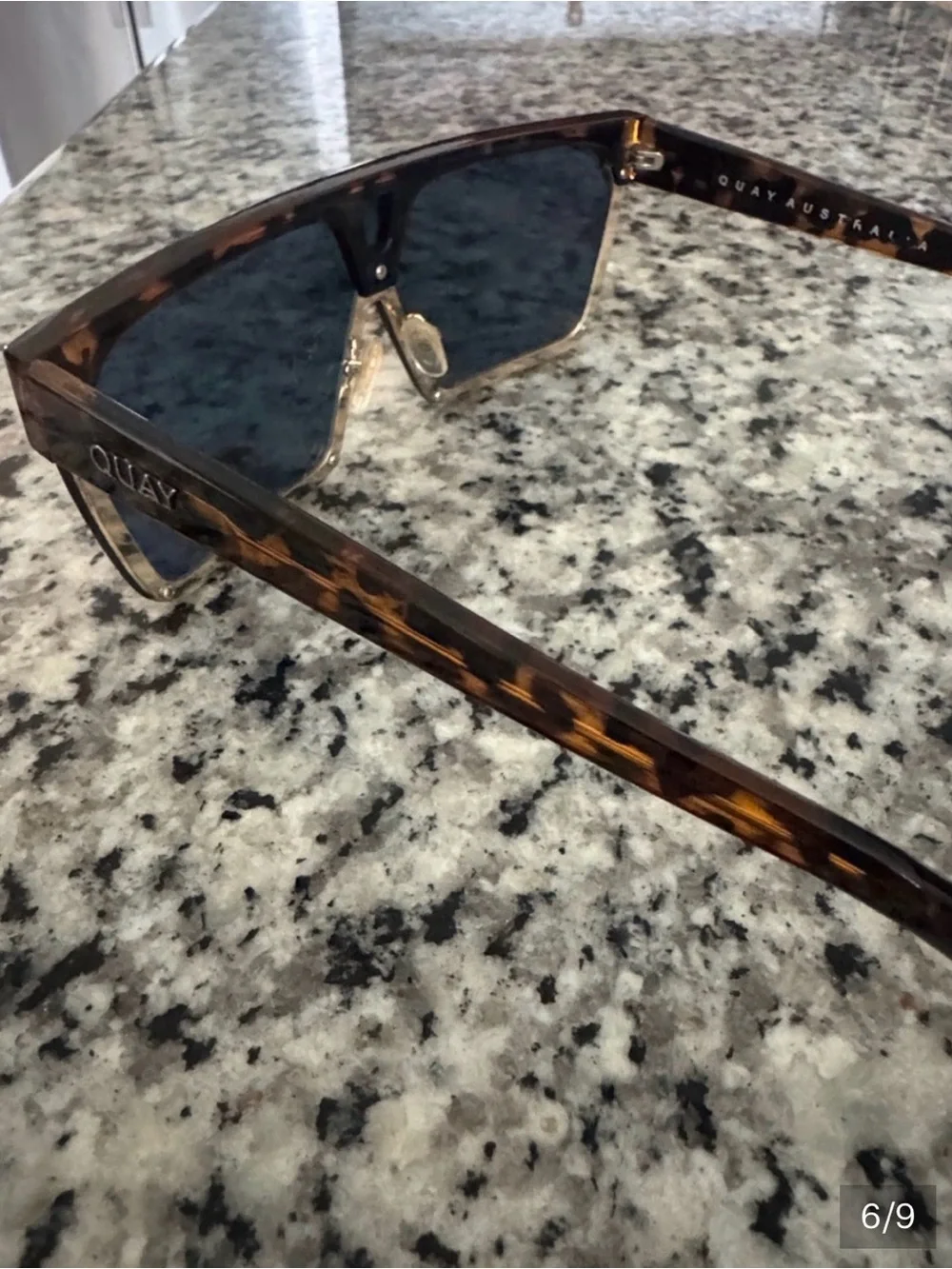 Quay Australia Shade Queen Sunglasses with Pink Lenses tortoise frame~